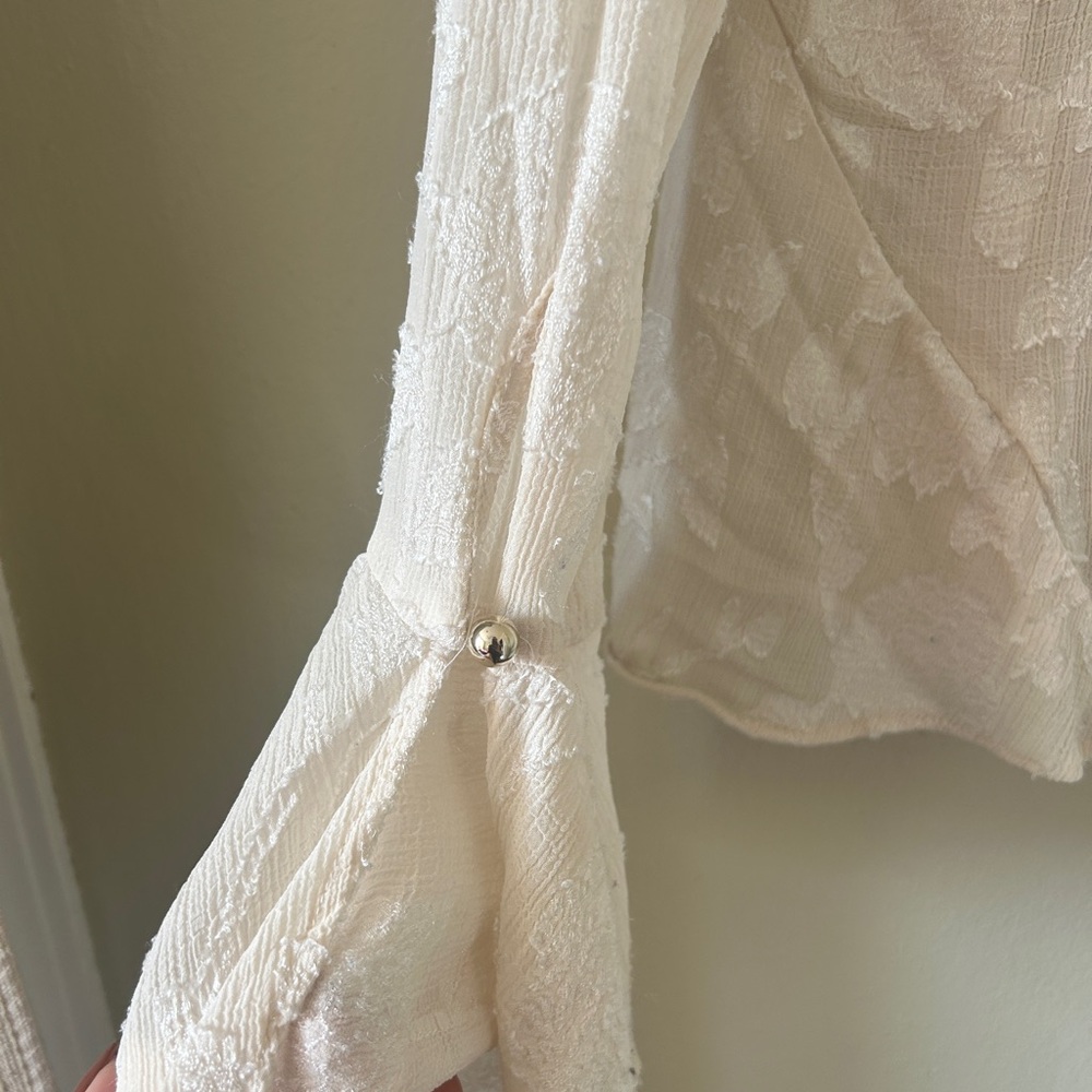 Zara Cream Ruffle Blouse - Picture 4 of 4